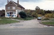 Paynters Hill Off Licence - Vange